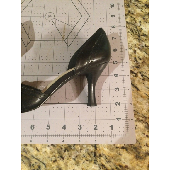 Women's Worthington Black Heels - Picture 3 of 4